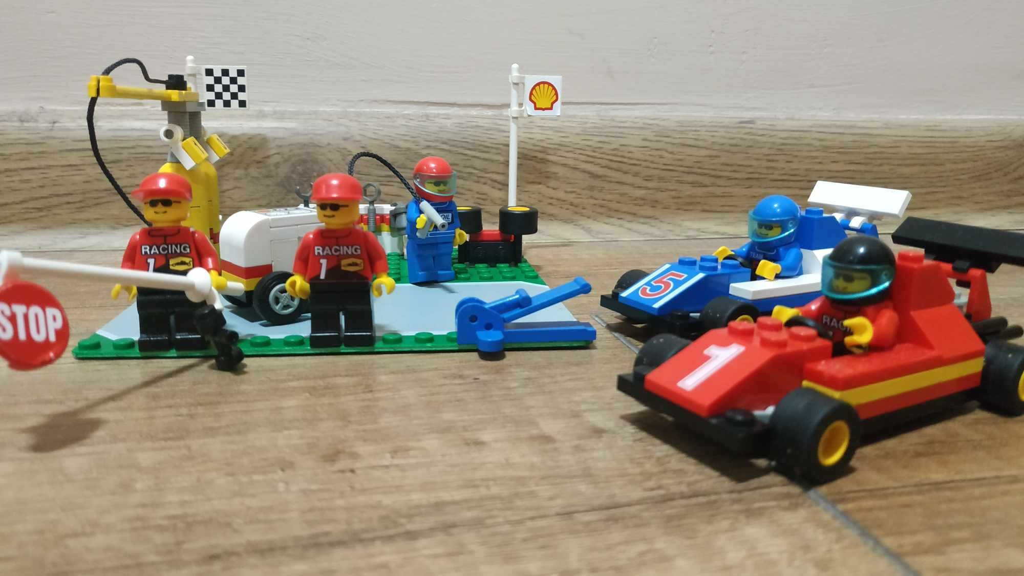 Lego Town 2554 ,,Formula 1 Pit Stop"