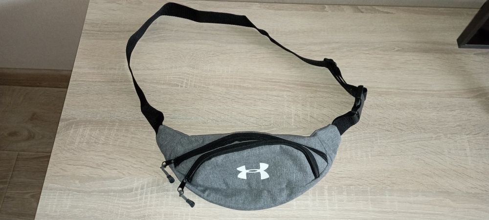 Бананка сумка на пояс under armour