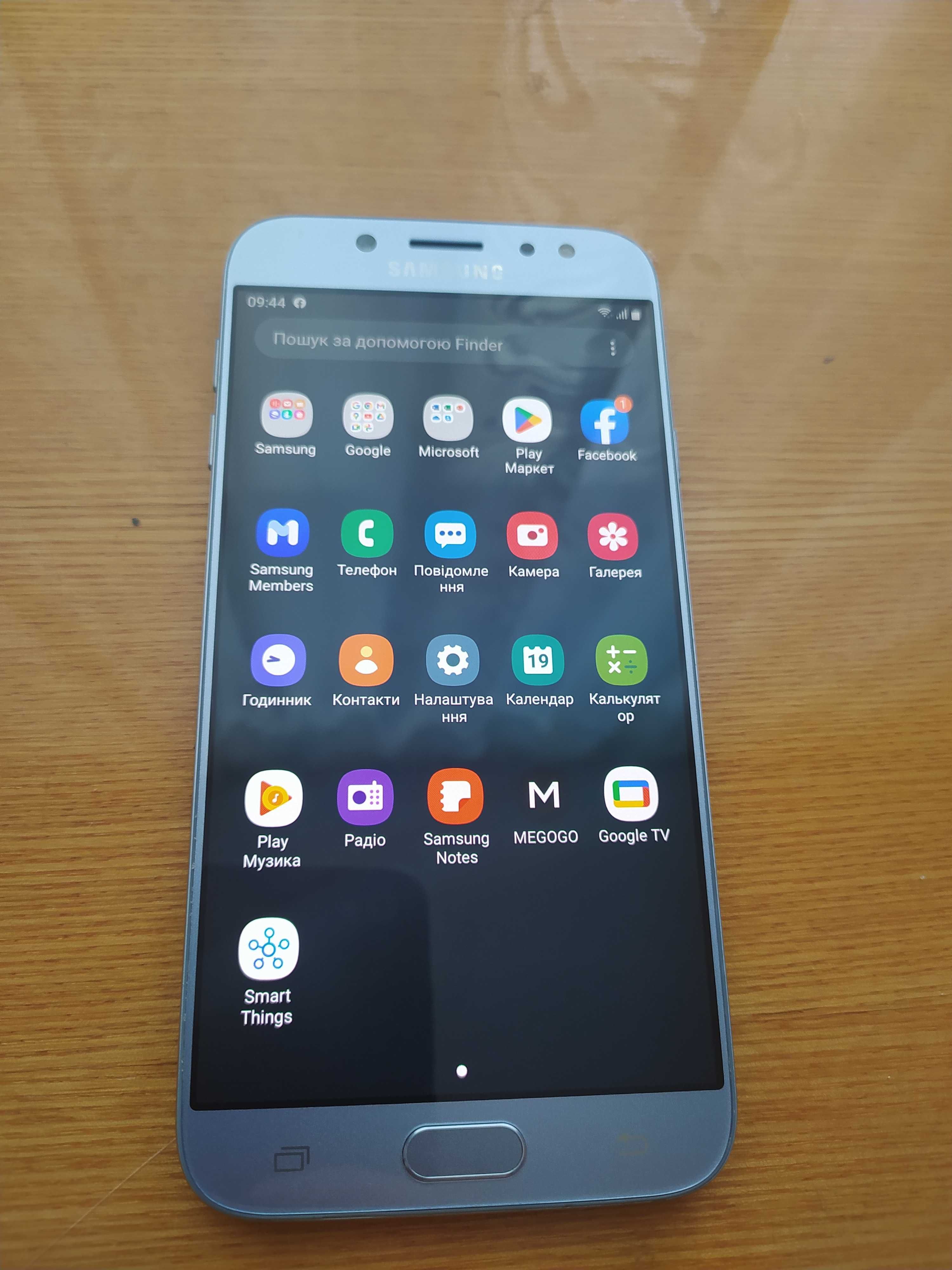 Мобильный телефон 3\16 Samsung Galaxy J7 (2017) SM-J730