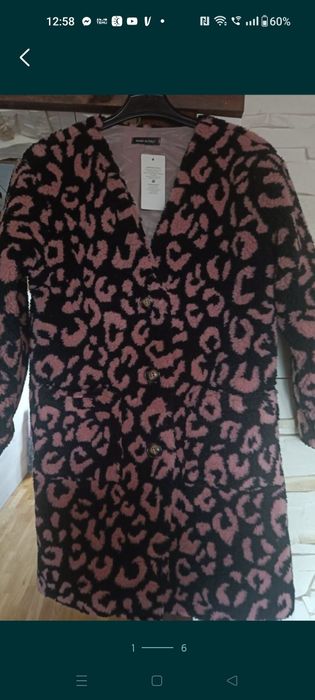 Piękna kurtka w kolorze czarno -rozowym