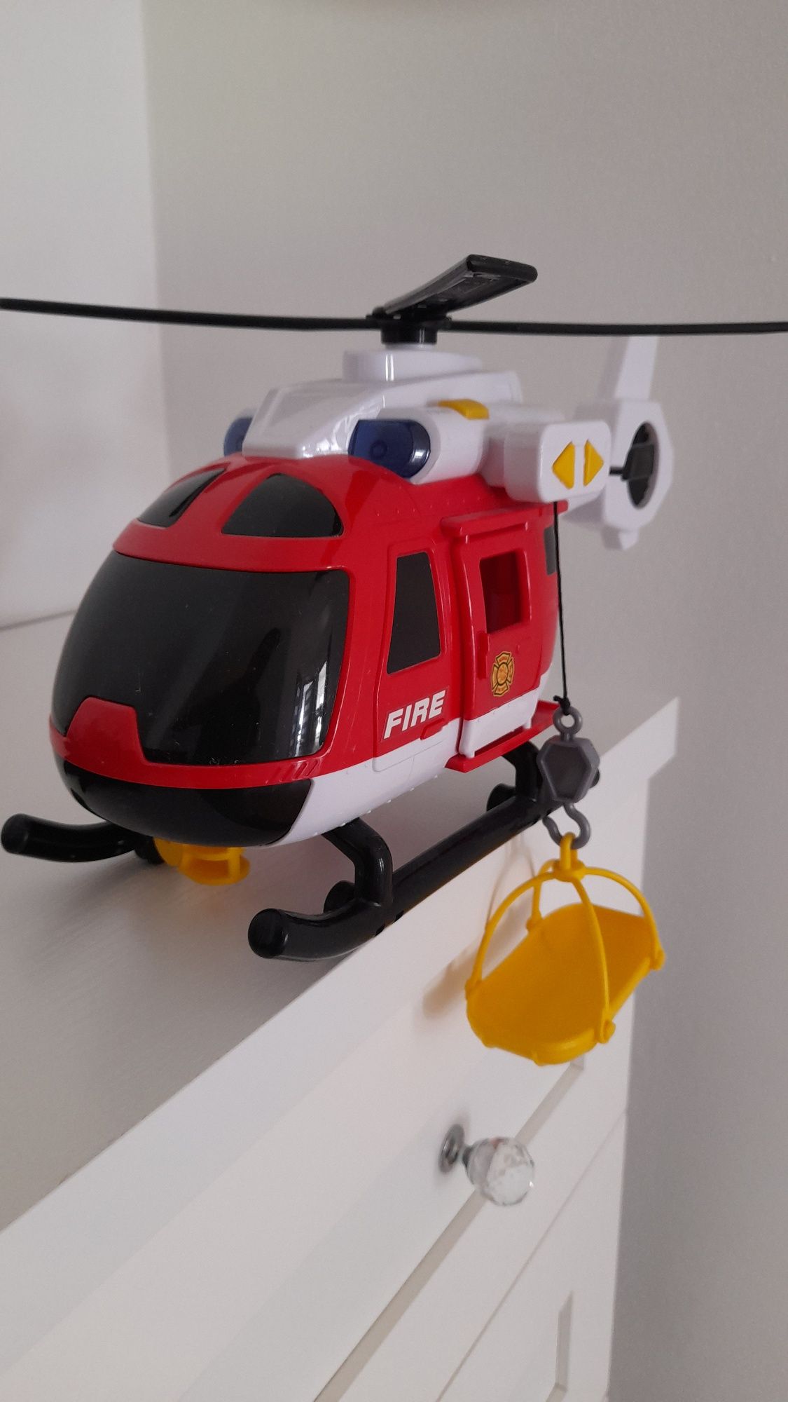 Helikopter na baterie