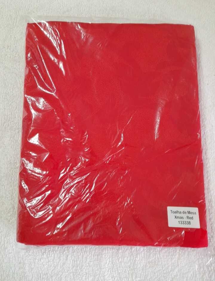 Toalha de mesa vermelha texturizada