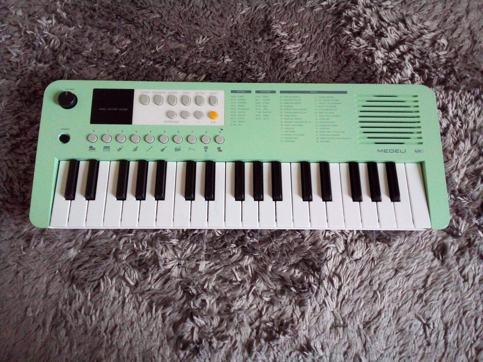 Para desocupar vendo mini teclado