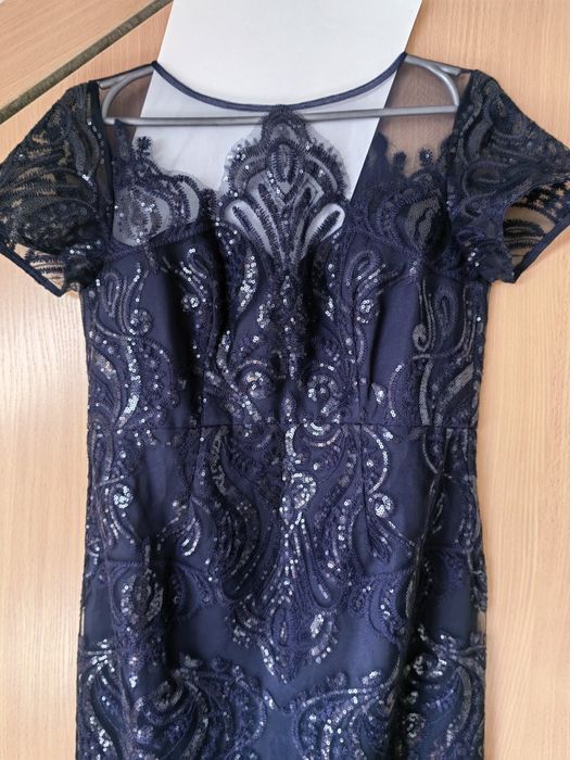 Suknia midi granatowa k.rękaw r.38"Chi Chi London"nowa.