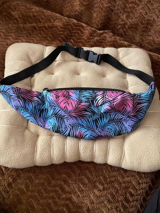 Бананка барсетка сумка через плечо на пояс банан разноцветная регулиру