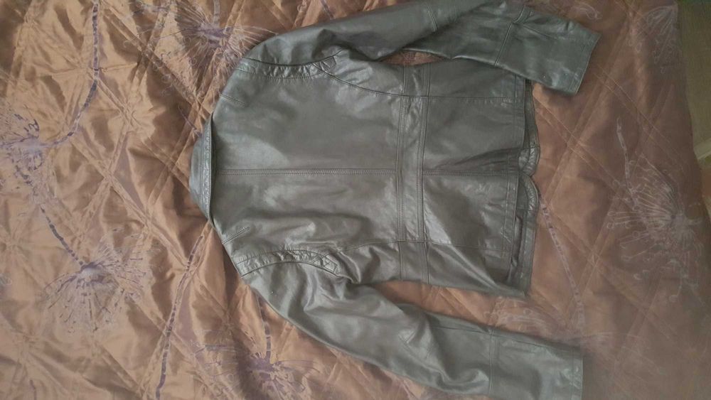 Czarna skórzana damska kurtka Amisu, rozmiar 40