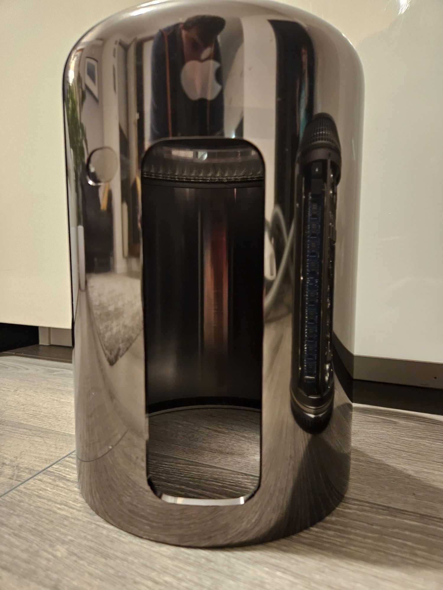 Apple Mac PRO 6.1 a1481 XEON 6-core 256/64GB