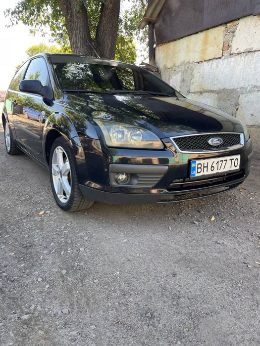 Форд фокус в идельном состояниии и очень экономиченый