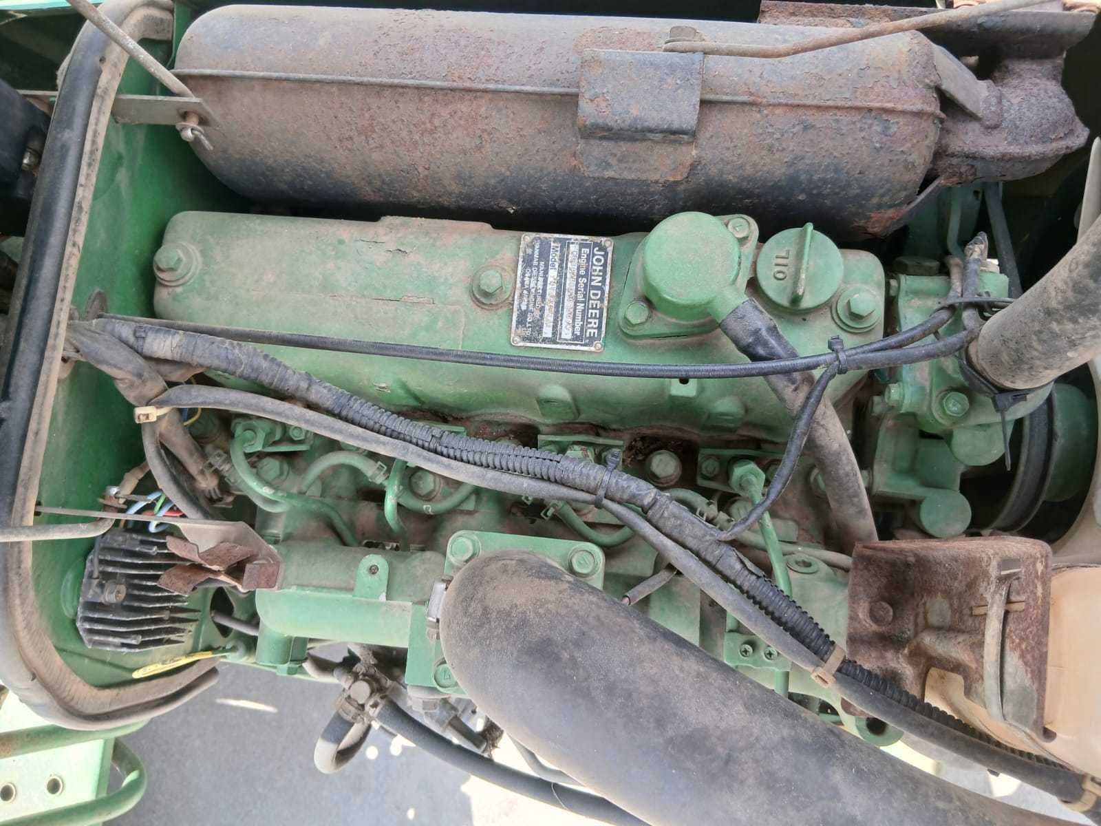 Trator John Deere 1070