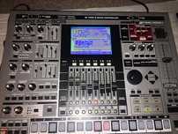 Polyend Play/ ACCESS VIrus / Roland MC 909/ TB-3