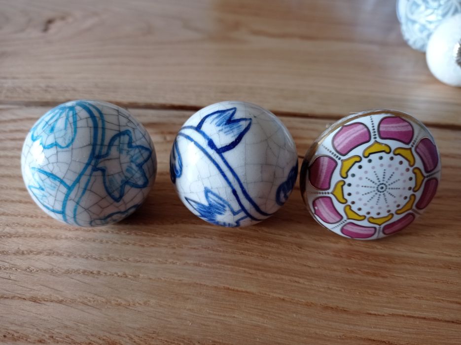 Śliczne ceramiczne gałki meblowe ręcznie malowane gałki do mebli