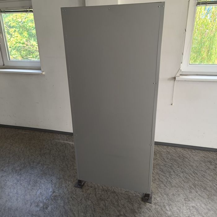 Pylon reklamowy zewnętrzny
