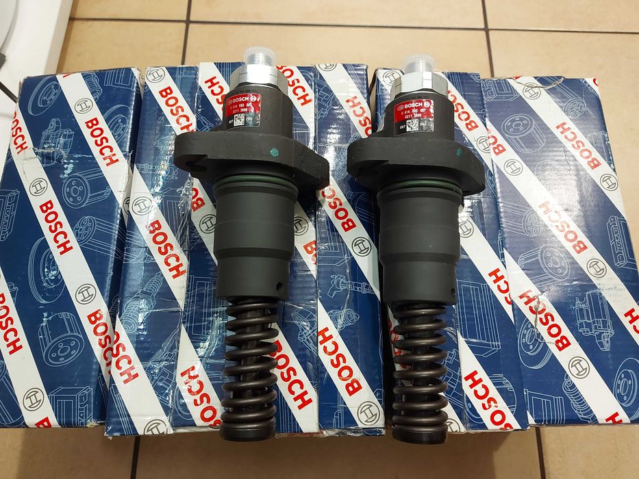 Pompowtrysk BOSCH KHD Deutz Agrotron Fendt Volvo Renault Hurlimann