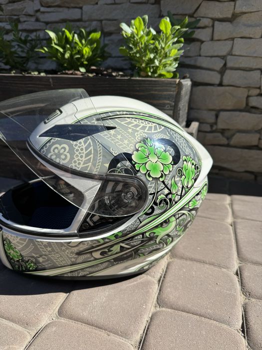 Продам шлем AGV K3 для девчат - размер XS