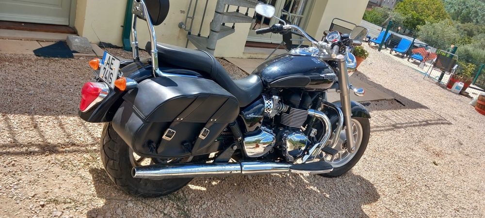 Triumph American Bonneville 865cc