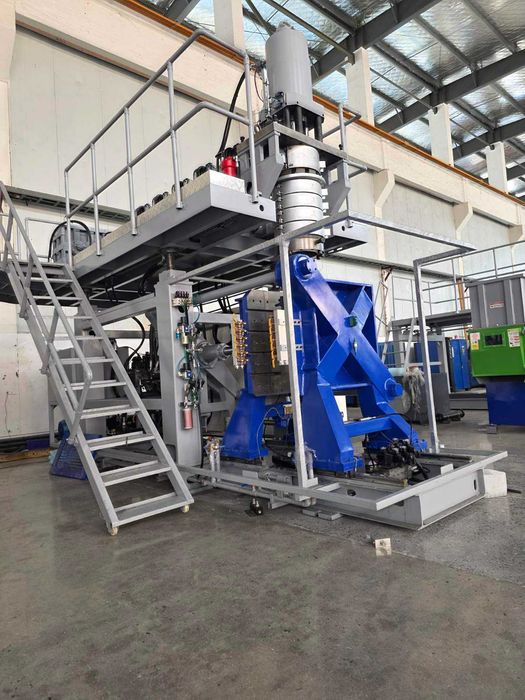 Выдувной станок для производства канистры 20-30 литров