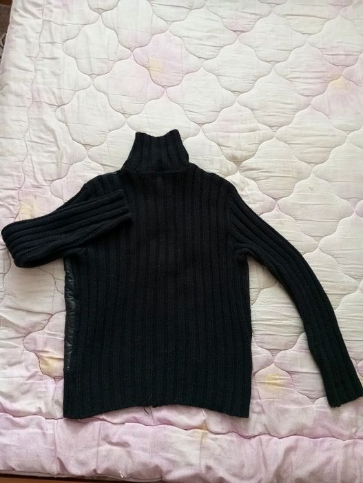 Бомбер тепла вязаний світер 100грн