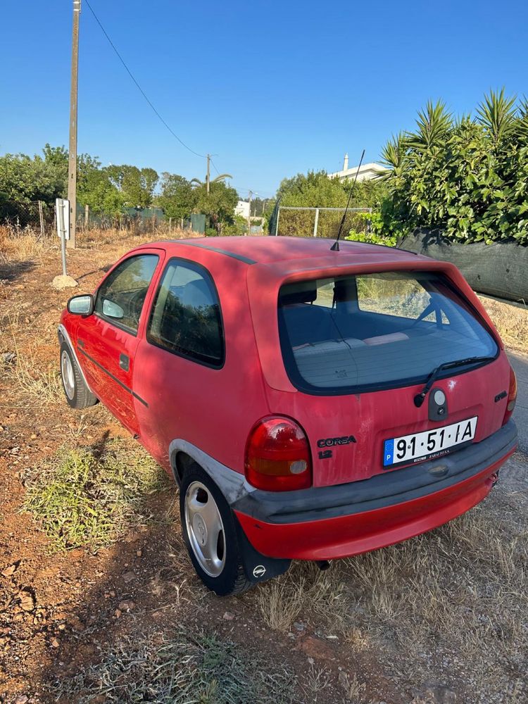 Opel corsa 1.2 b