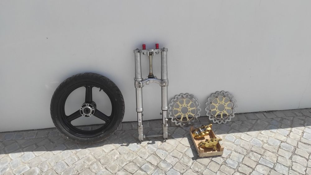 Suzuki TL 1000 suspensão jante discos travões