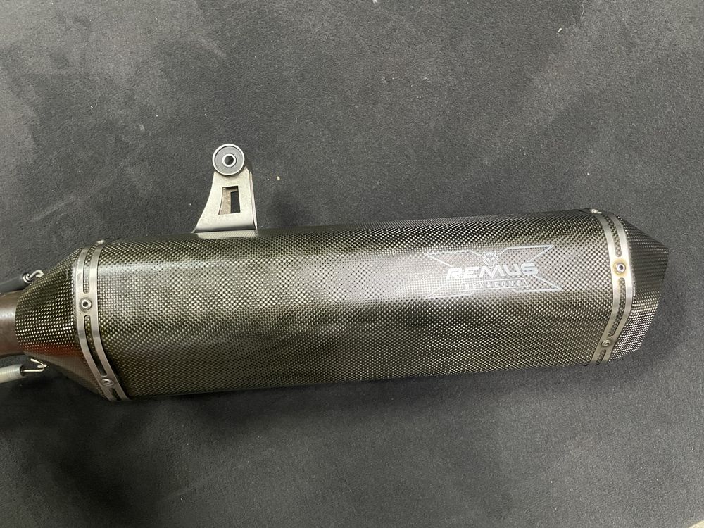 Tlumik Akrapovic Remus BMW R1200GS