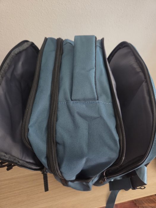 Mochila de viagem hexágono turquesa
