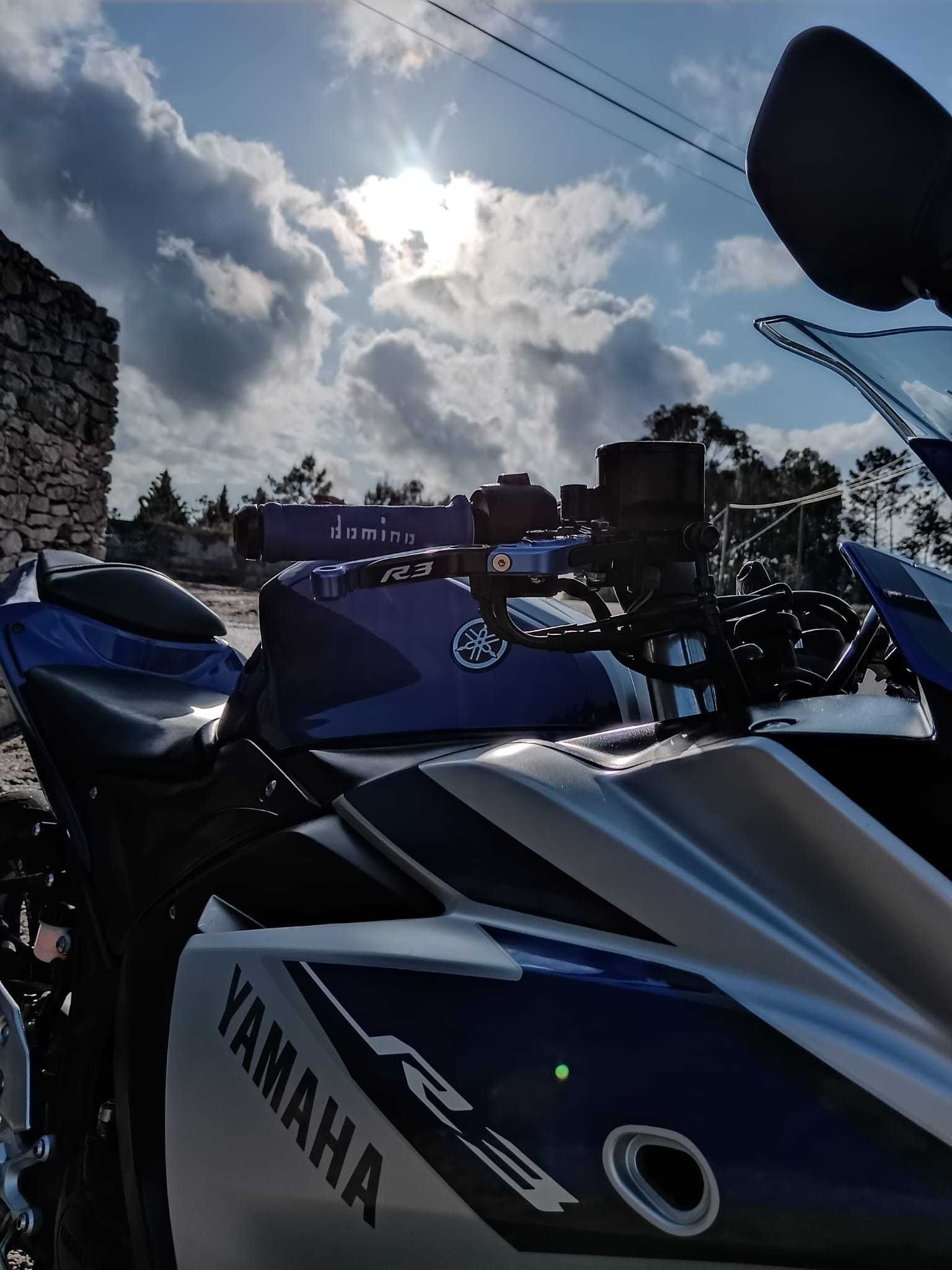 Yamaha R3 Race Blue