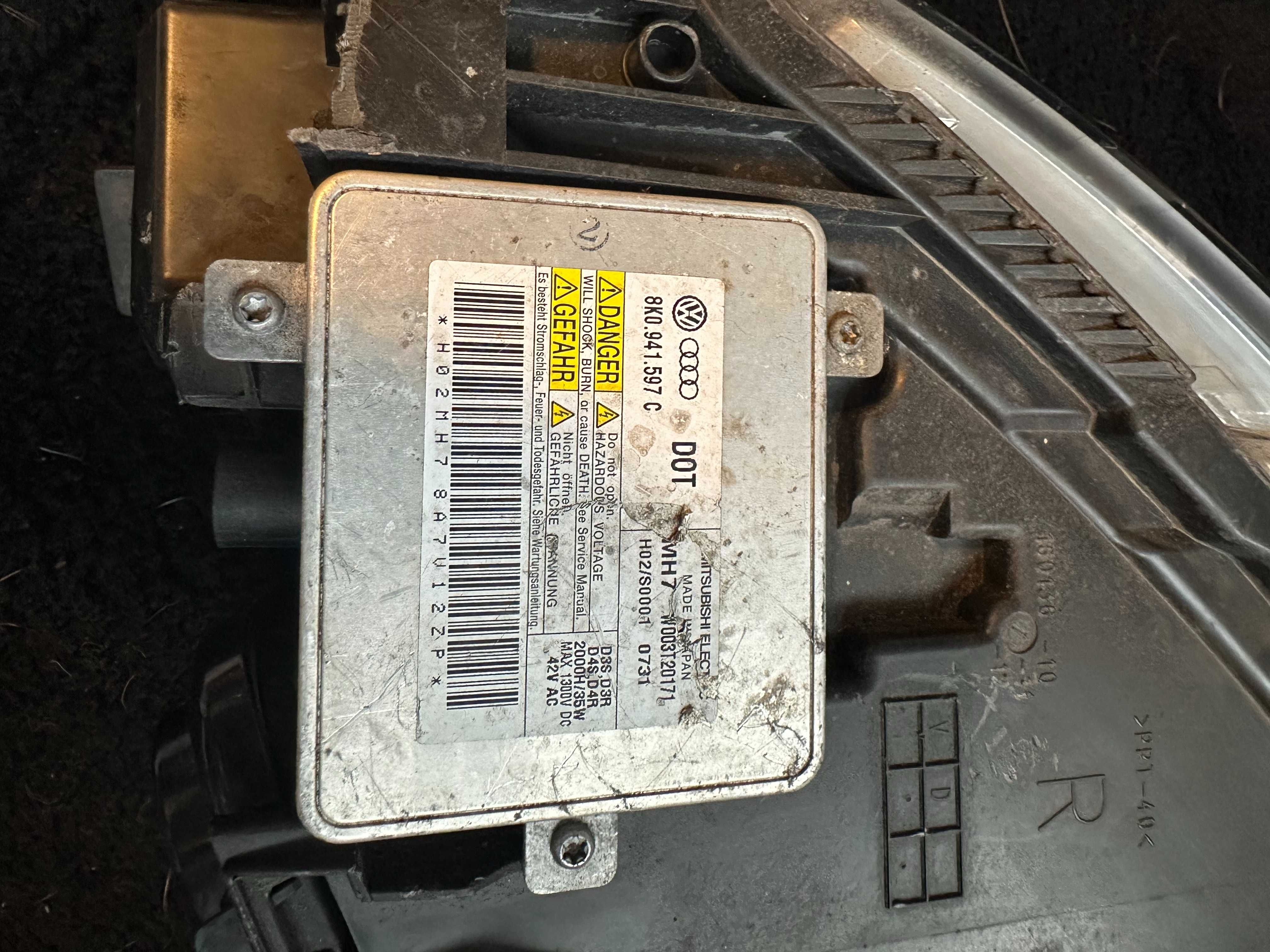 KOMPLET AUDI A6 C6 Bi-Xenon Skrętna