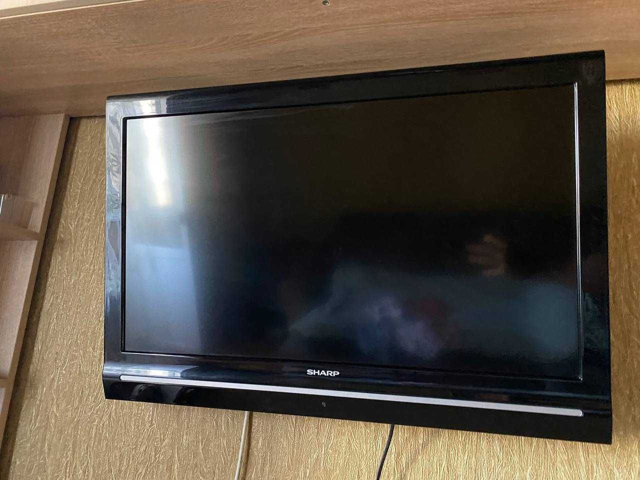 Телевизор SHARP LCD , 32 диагональ