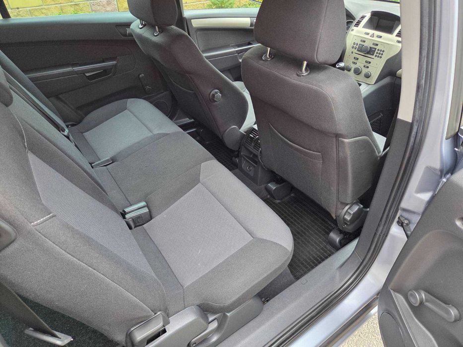7- місний Opel Zafira в ідеальному стані. Не  битий, не фарбований.