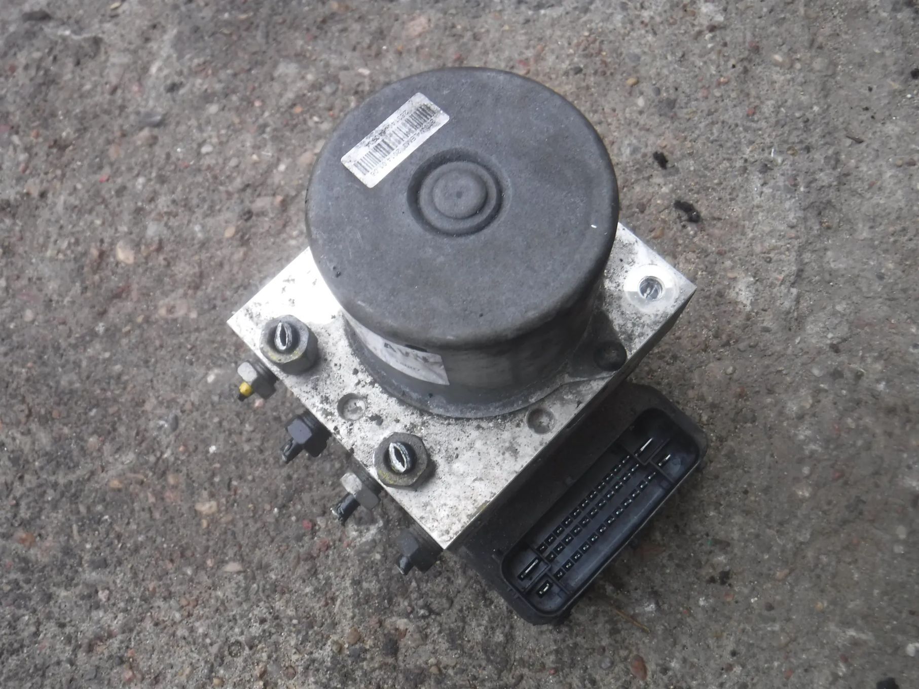 Opel Mokka 4x4 pompa sterownik ABS 95367359