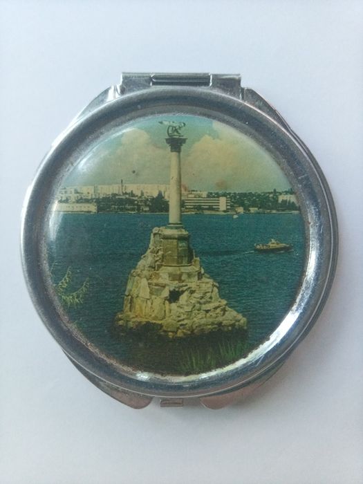 Двойное сувенирное зеркало из Севастополя