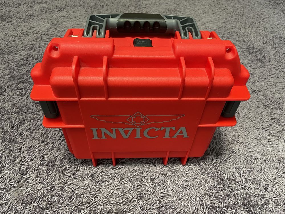 Invicta walizka box na 3 zegarki