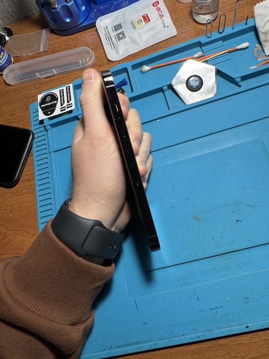 Iphone 13 pro на запчастини