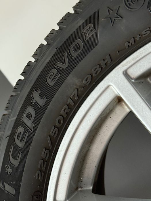 BMW 3 g20 g21 17/55/225 Hankook Winter iCept Evo 2 24r