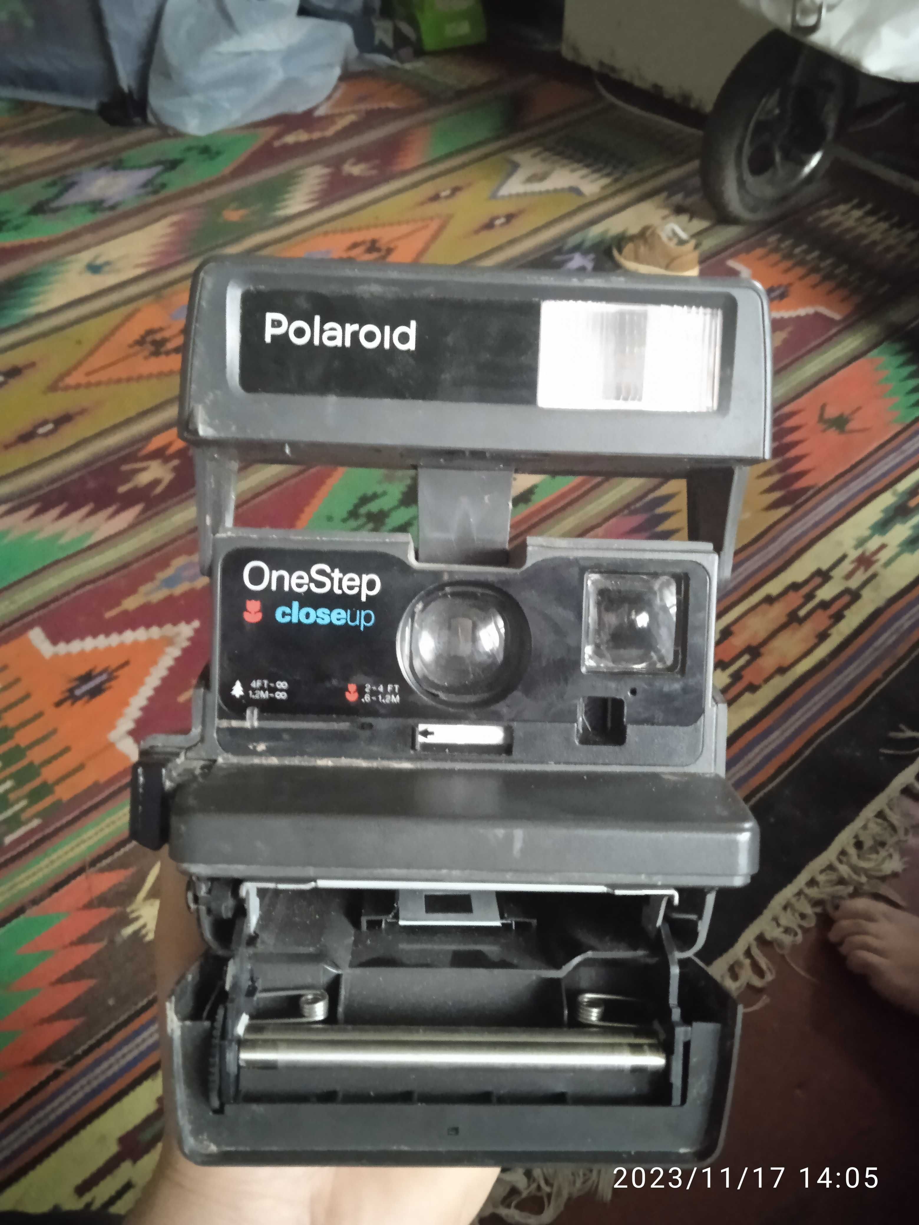 Фотоапарат Polaroid film 600 plus 1979 року