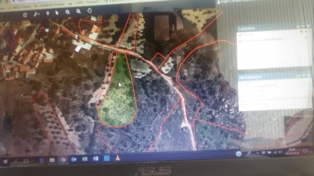 Terreno urbanizável em aldeia da Beira Alta