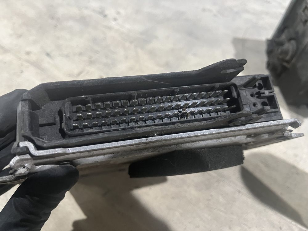 Sterownik silnika BMW E30 M40B16 316i BOSCH Motronic ECU