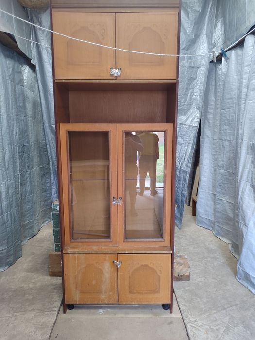 Стінка у вітальню. Можливо окремо продаж шаф.