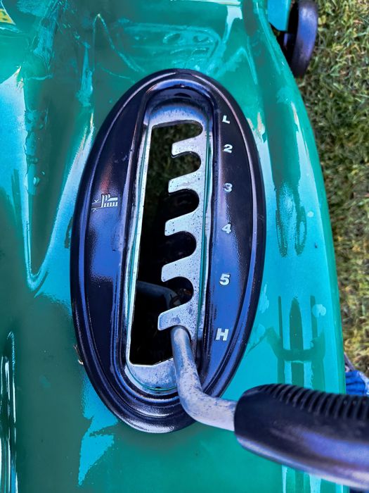 Kosiarka traktorek bez pługa Yard Man, MTD