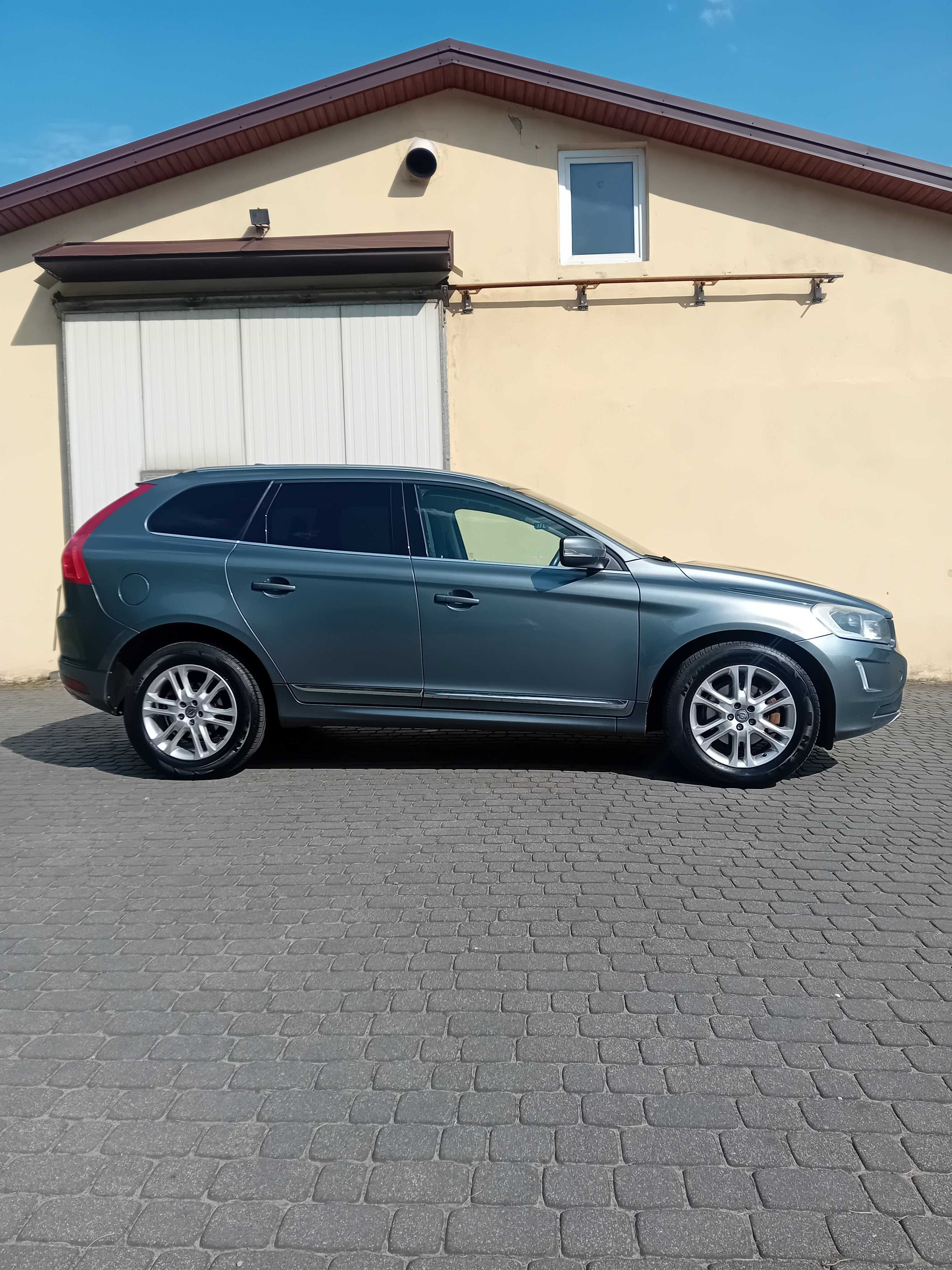 Volvo Xc 60 D4 Awd motor 2.4d automat Krajowy bezwypadkowy bdb