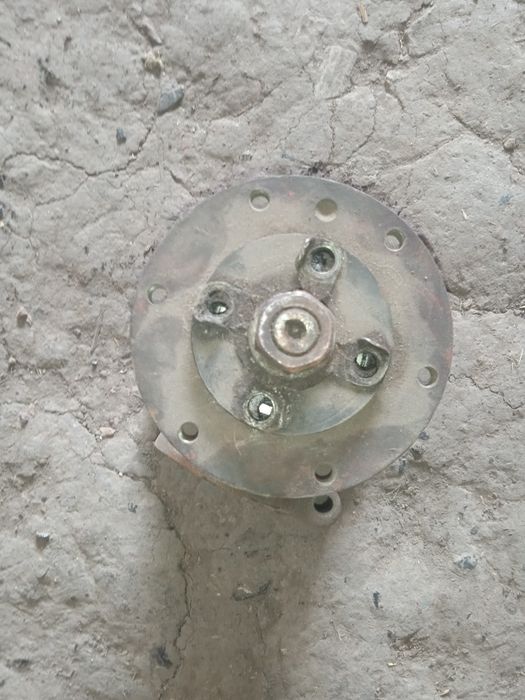 Продам помпу МТЗ 80 СРОЧНО