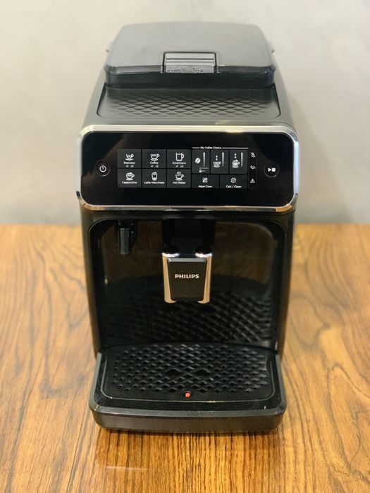 Кавомашина PHILIPS Latte Go Series 3200  в гарному стані,