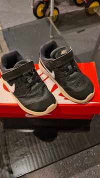 Buty dziecięce Nike MD Runner - rozmiar 25