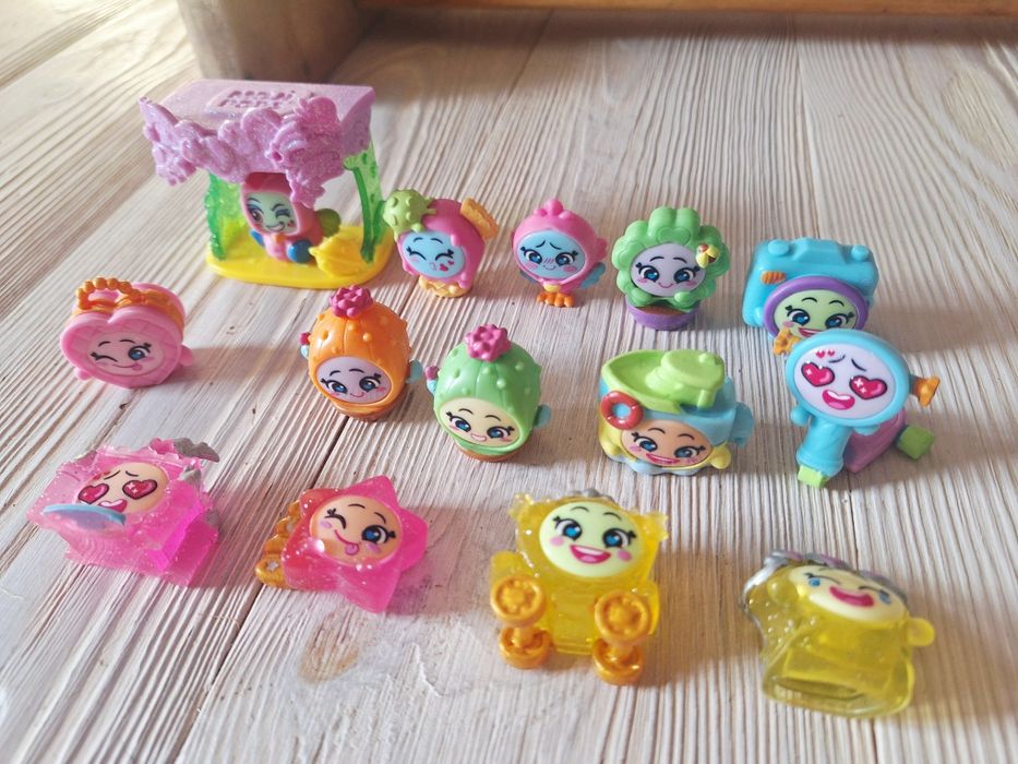 13 figurek moji pops rainbow gratis figurka z domkiem
