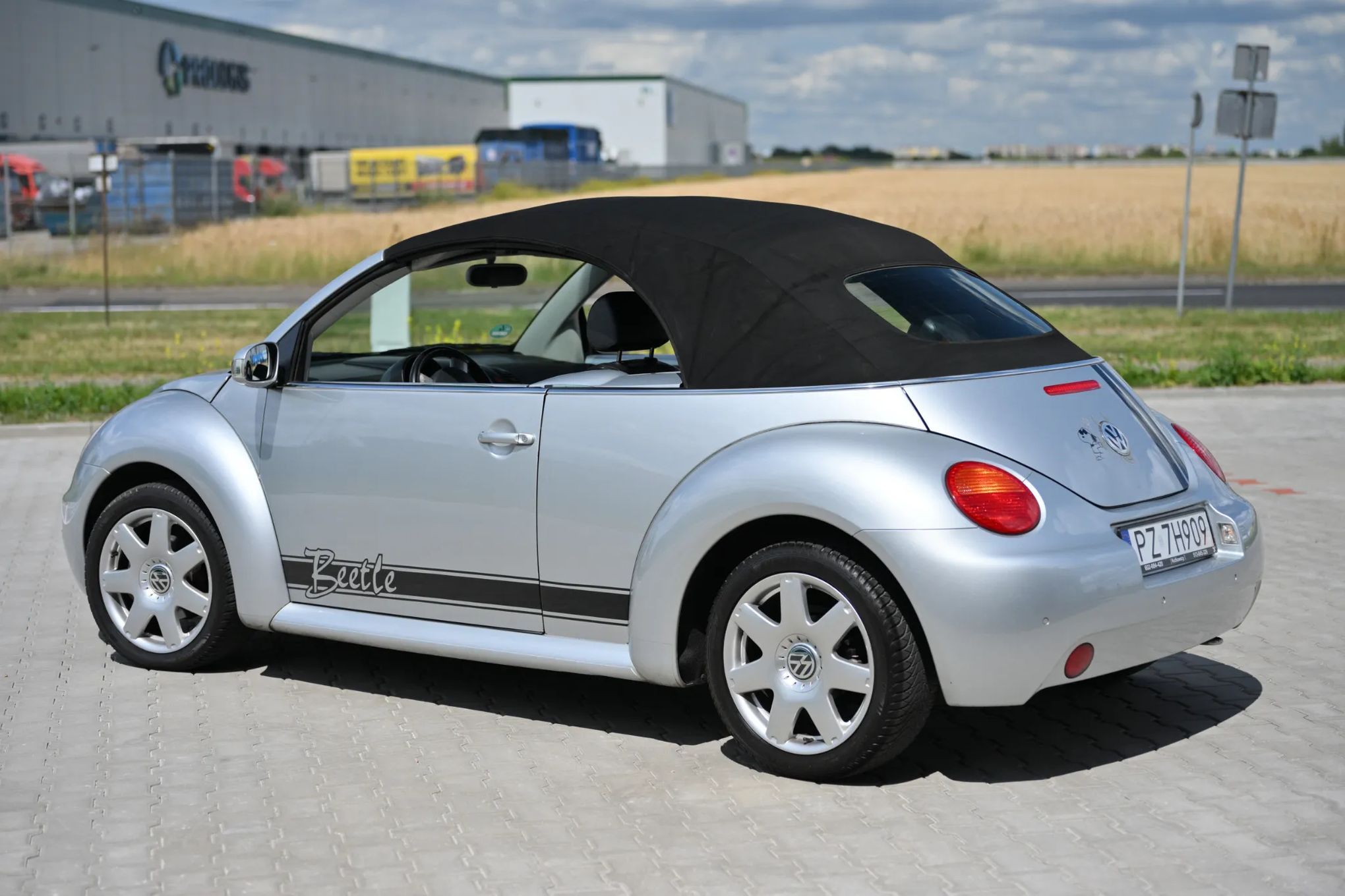 Volkswagen New Beetle Volkswagen New Beetle Cabriolet 2.0 115km 2005r zamiana