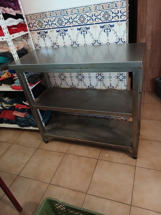 Bancada inox bom estado