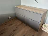 Wysoka szafka pod TV