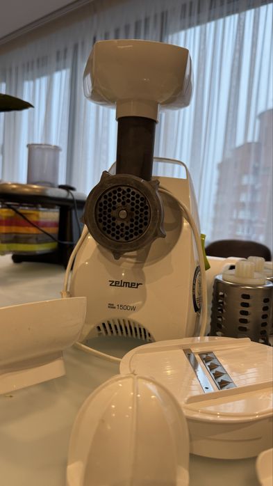 Кухоний комбайн zelmer 1500w з мясоробкою ьа насадками, повний комплек