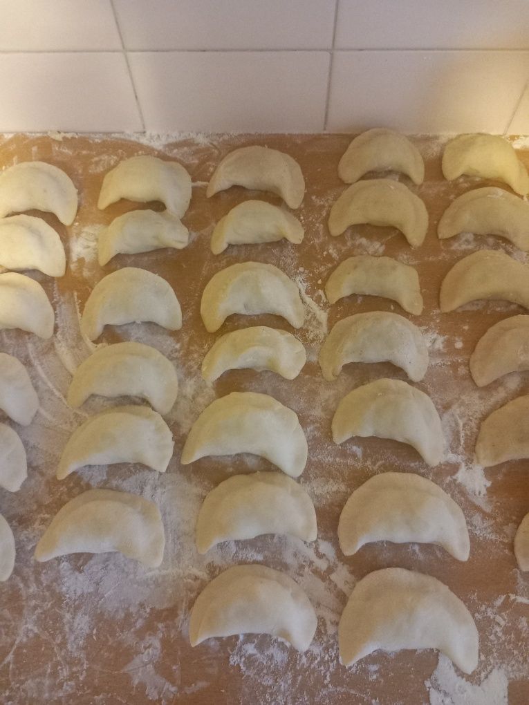 Pierogi ręcznie lepione
