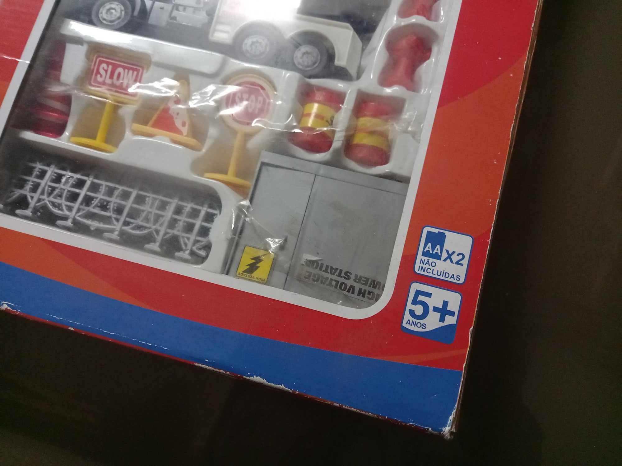 Brinquedo / Conjunto Emergência Bombeiros